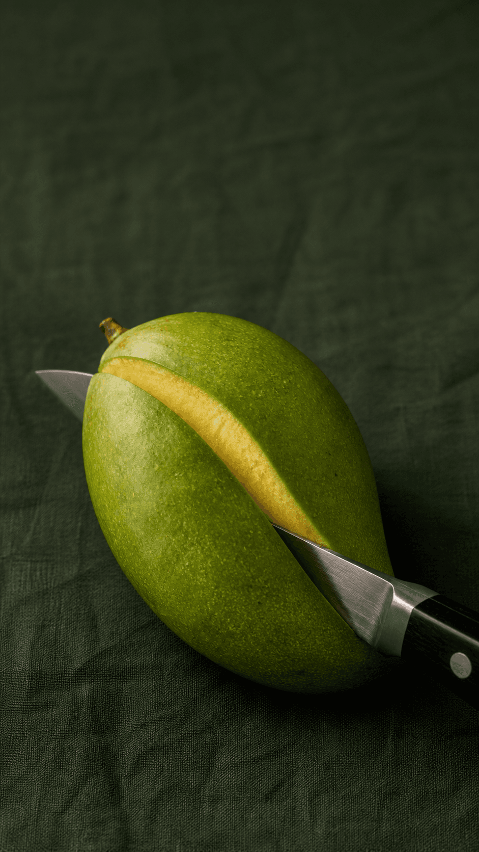 Langda mango cut open